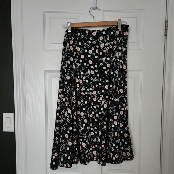 2 Gitane Floral Black Skirts Size XL Maxi and Midi Ruffle - Picture 4 of 10